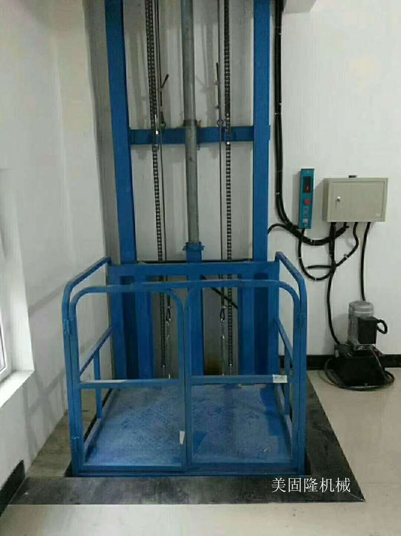 白杨单臂导轨式升降机厂家
