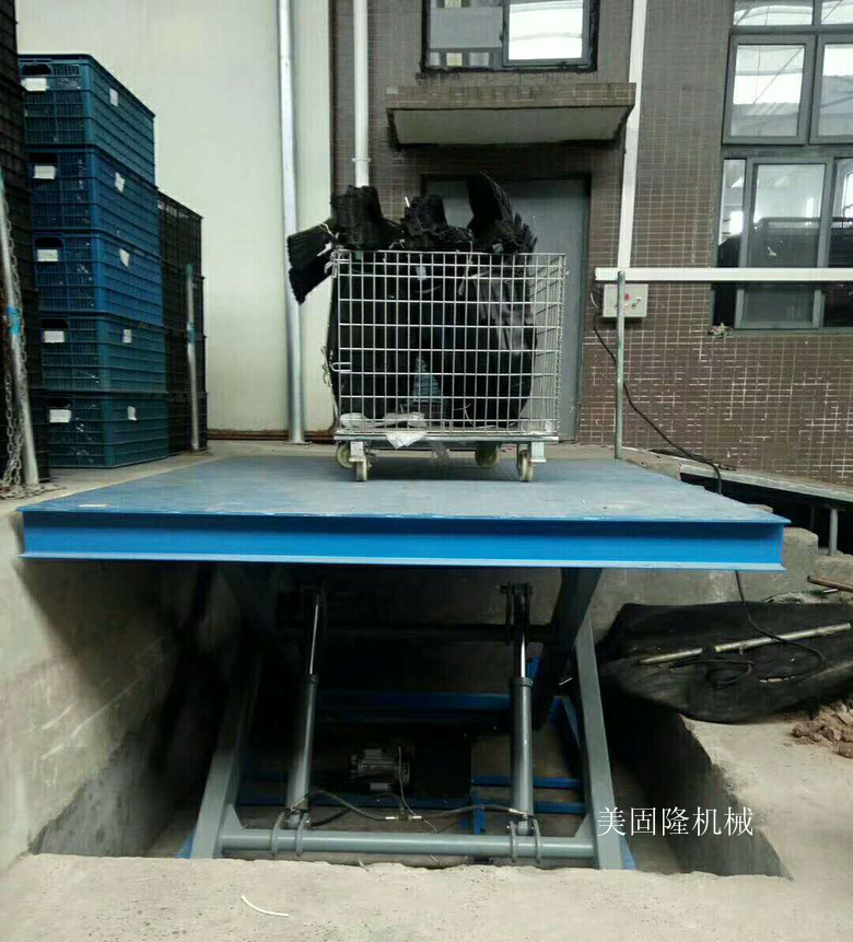 白杨固定式升降货梯厂家